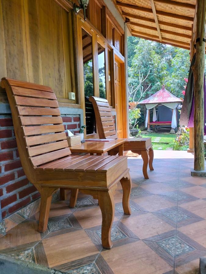 Friendly Homestay Lemukih Singaraja Eksteriør billede
